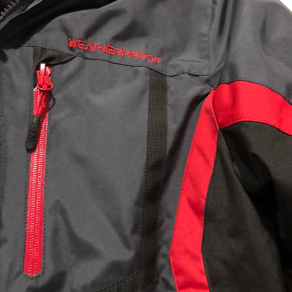 Coat - Picture 3 of 6